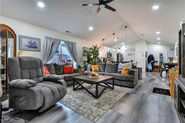 1009 Sycamore Lane, Millersburg, OH 44654