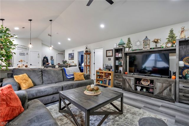 1009 Sycamore Lane, Millersburg, OH 44654