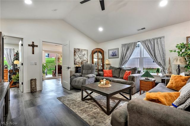 1009 Sycamore Lane, Millersburg, OH 44654