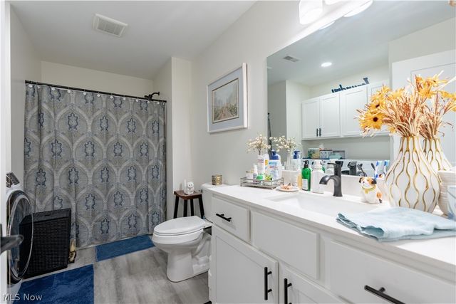 1009 Sycamore Lane, Millersburg, OH 44654