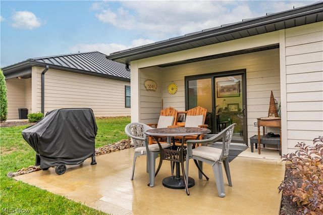 1009 Sycamore Lane, Millersburg, OH 44654