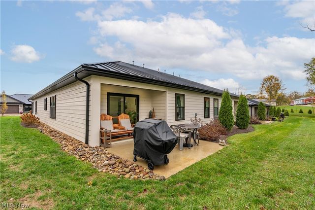 1009 Sycamore Lane, Millersburg, OH 44654