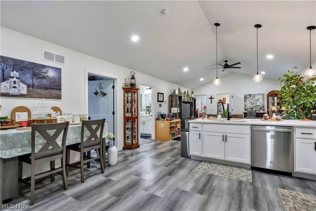 1009 Sycamore Lane, Millersburg, OH 44654