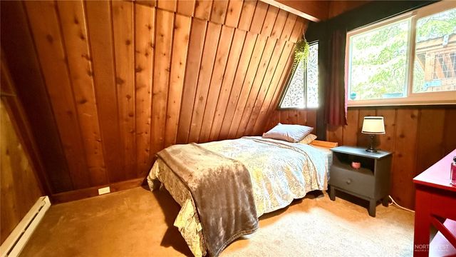 148 Seagate Street SW, Ocean Shores, WA 98569