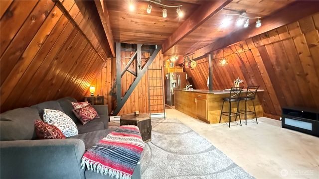 148 Seagate Street SW, Ocean Shores, WA 98569
