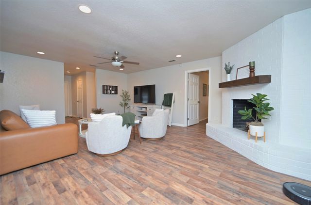 3701 Nocona Drive, De Cordova, TX 76049