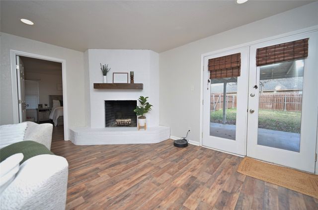 3701 Nocona Drive, De Cordova, TX 76049