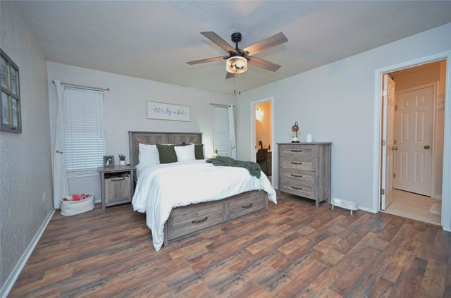 3701 Nocona Drive, De Cordova, TX 76049