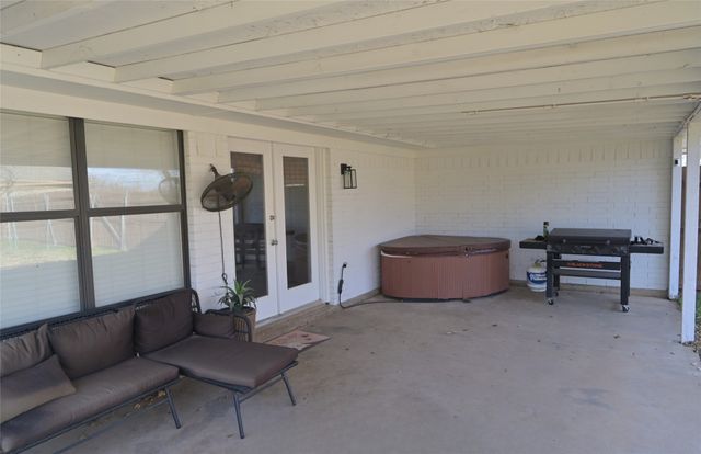 3701 Nocona Drive, De Cordova, TX 76049