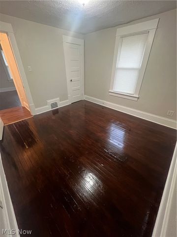 716 Grace Avenue, Akron, OH 44320