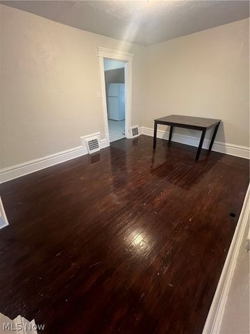 716 Grace Avenue, Akron, OH 44320