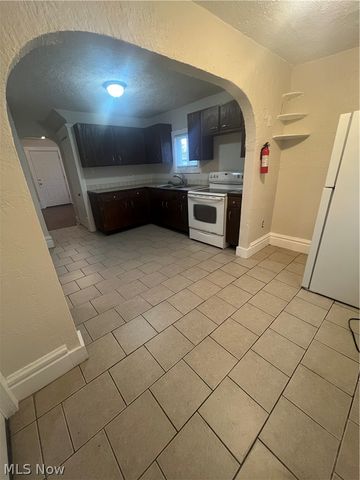 716 Grace Avenue, Akron, OH 44320