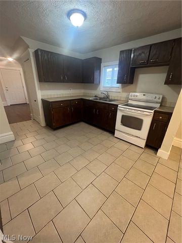 716 Grace Avenue, Akron, OH 44320