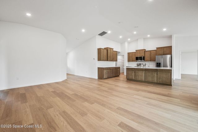 3120 Lakeland Avenue, Palm Bay, FL 32908