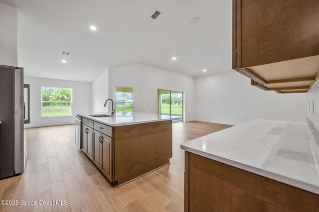 3120 Lakeland Avenue, Palm Bay, FL 32908