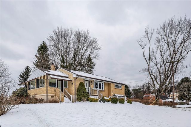 2 Hallmark Drive, Penn Hills, PA 15235