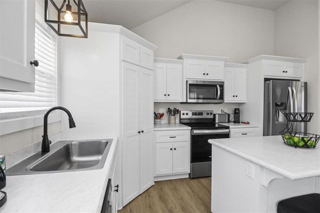 625 N Rockwell Court, Independence, MO 64056