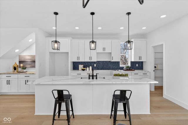 950 W 28th Street, Indianapolis, IN 46208