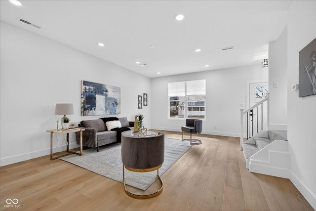 950 W 28th Street, Indianapolis, IN 46208