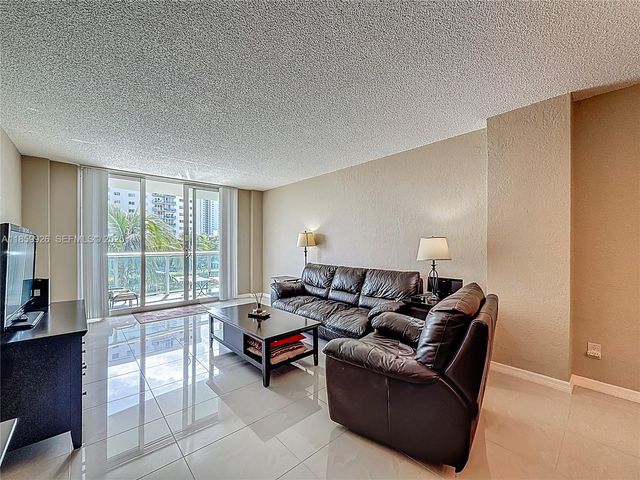19380 Collins Avenue 308, Sunny Isles Beach, FL 33160