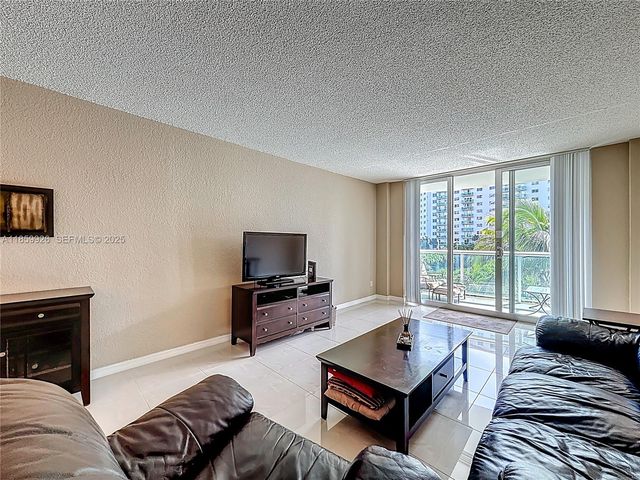 19380 Collins Avenue 308, Sunny Isles Beach, FL 33160