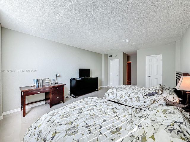 19380 Collins Avenue 308, Sunny Isles Beach, FL 33160