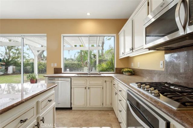 1918 Annandale Way, Fullerton, CA 92831