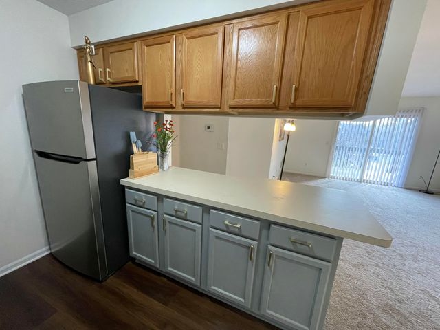 2536 Eagles Circle 8, Ypsilanti City, MI 48197