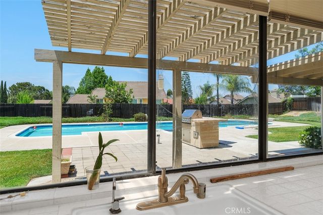 6437 Jaguar, Riverside, CA 92506