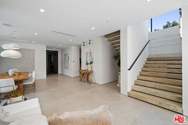 6660 Maryland Drive, Los Angeles, CA 90048