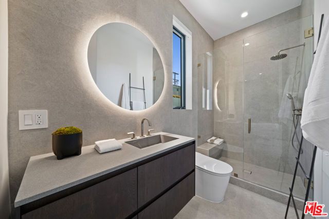 6660 Maryland Drive, Los Angeles, CA 90048