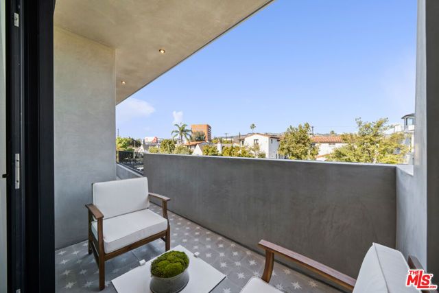 6660 Maryland Drive, Los Angeles, CA 90048