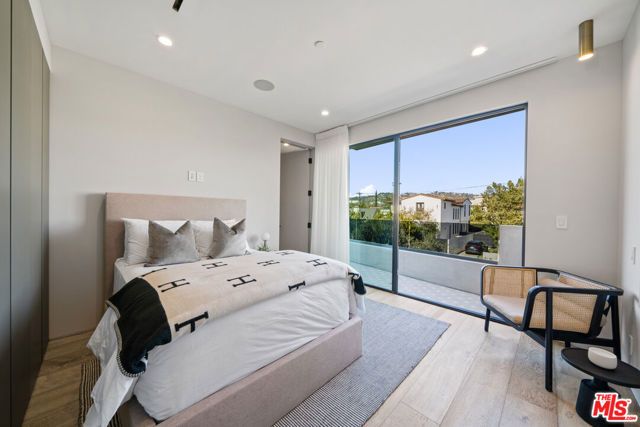 6660 Maryland Drive, Los Angeles, CA 90048