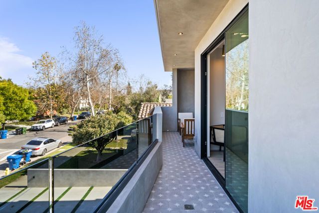 6660 Maryland Drive, Los Angeles, CA 90048