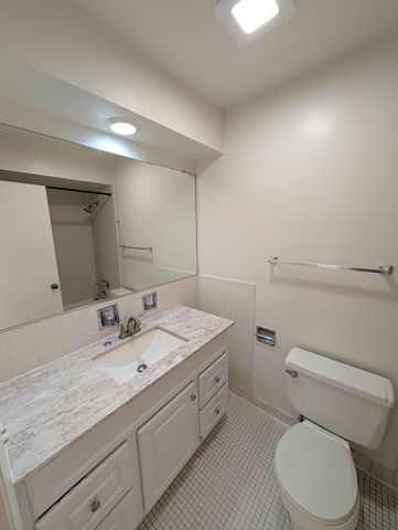 1100 Church Street 601, Evanston, IL 60201