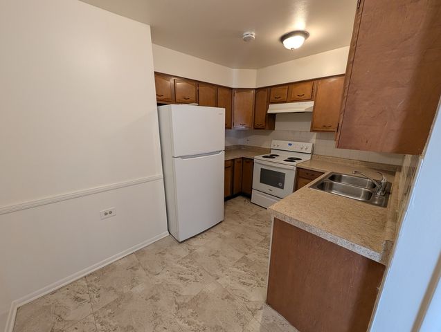 1100 Church Street 601, Evanston, IL 60201