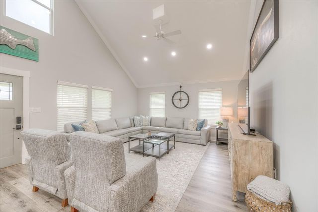 1345 Indian Hill Boulevard, Livingston, TX 77351