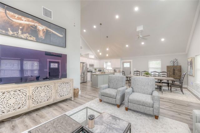 1345 Indian Hill Boulevard, Livingston, TX 77351
