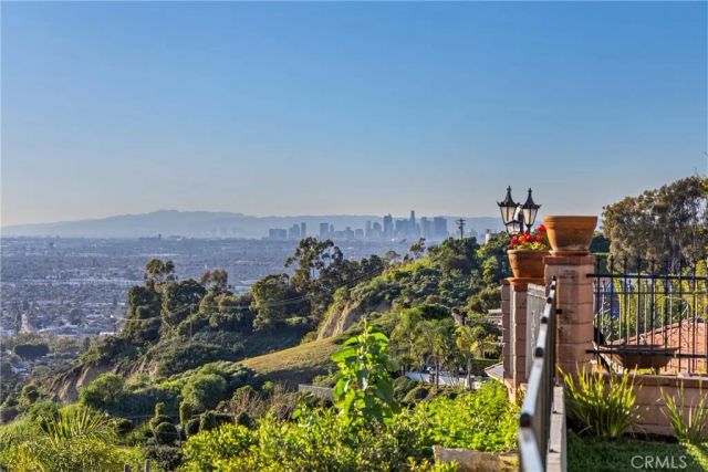 4807 Cinco View, Whittier, CA 90601