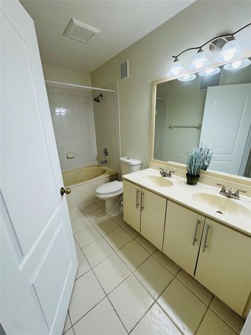 3142 SW 129th Way 156, Miramar, FL 33027