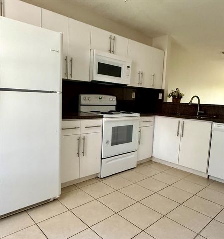 3142 SW 129th Way 156, Miramar, FL 33027