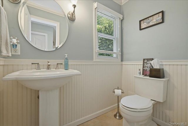 32 Scenic Hills Drive, Ridge, NY 11961