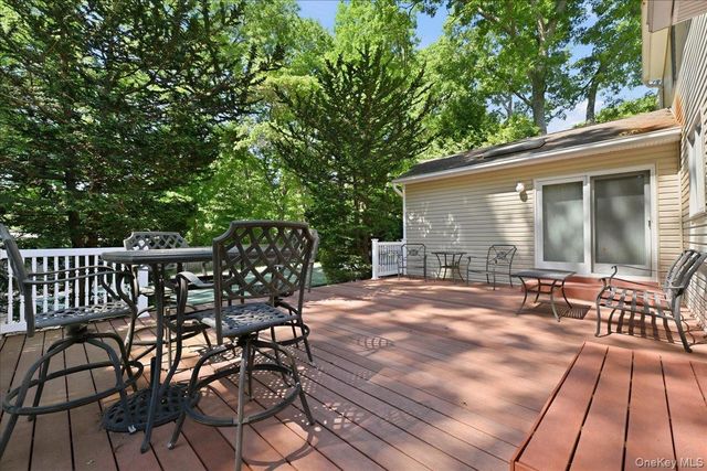 32 Scenic Hills Drive, Ridge, NY 11961