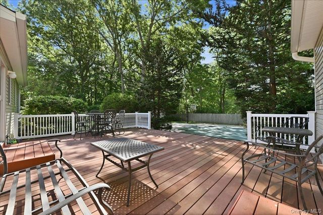 32 Scenic Hills Drive, Ridge, NY 11961