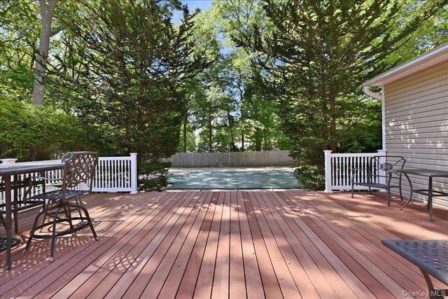 32 Scenic Hills Drive, Ridge, NY 11961
