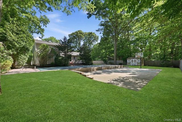32 Scenic Hills Drive, Ridge, NY 11961
