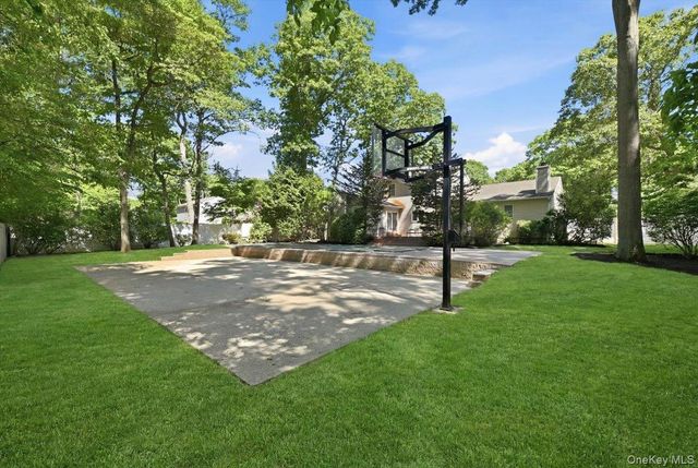 32 Scenic Hills Drive, Ridge, NY 11961