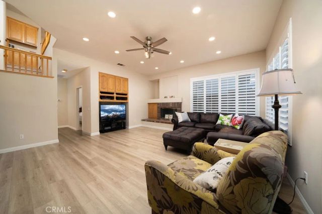 27829 Coldsprings Place, Valencia, CA 91354