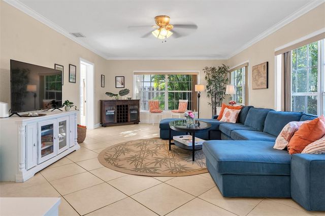 3221 Seaward Drive, Lauderdale By The Sea, FL 33062
