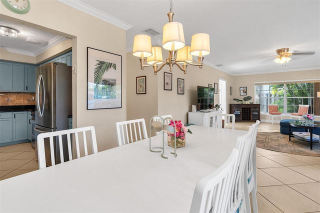 3221 Seaward Drive, Lauderdale By The Sea, FL 33062
